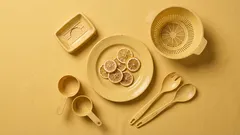 So entfernen Sie Vergilbungen von weißem Kunststoff: Methoden, die Sie sich merken sollten